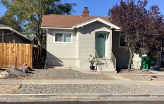 Beautiful Home, Centrally Located to the Heart of Reno