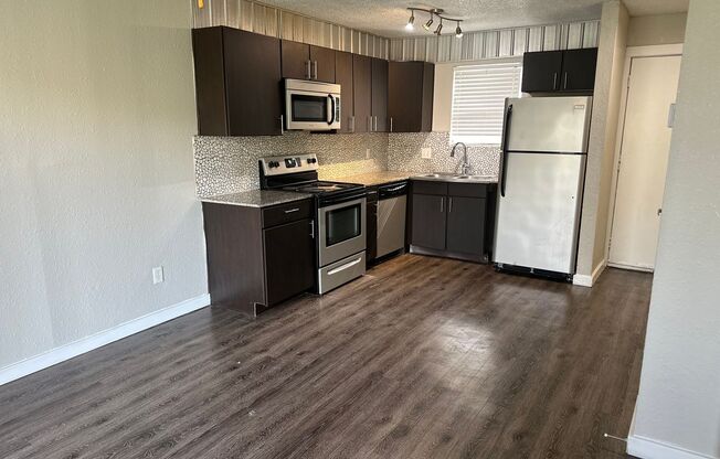 1 bed, 1 bath, 504 sqft, $925, Unit 140