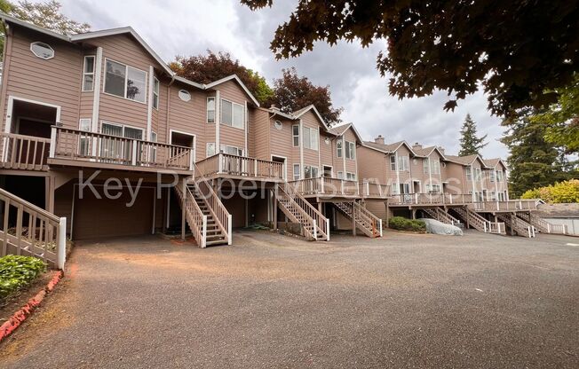 I Street Townhomes (IST)