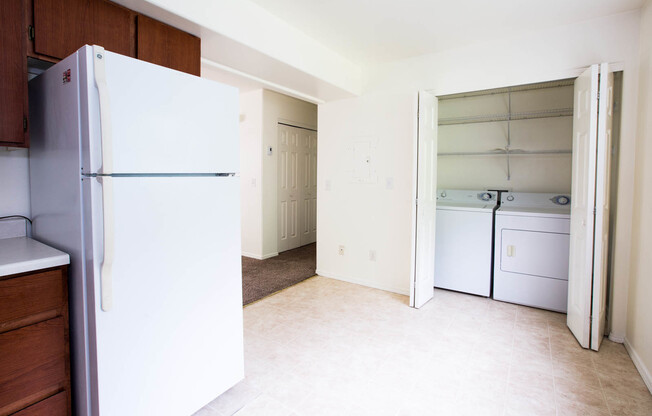 2300 Benton