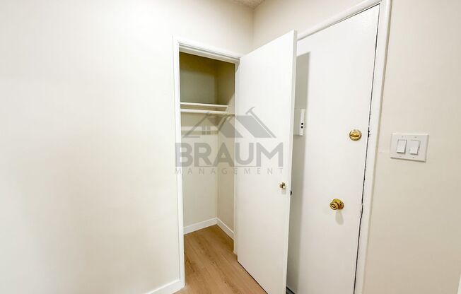 13129 OXNARD ST.