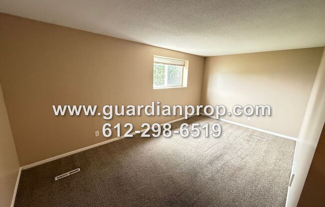 2269 11th Ave E, North St. Paul, MN 55109
