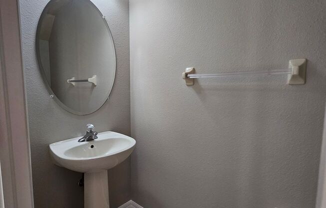 Seven Oaks 2/2.5 Townhouse