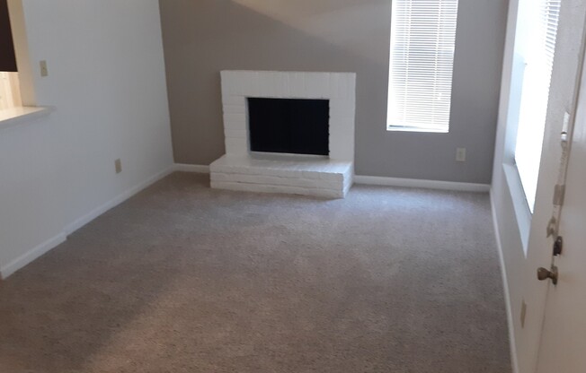 2 beds, 2 baths, 1,038 sqft, $1,215, Unit 3602