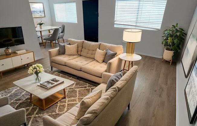 Stylish and Convenient Living in Eagle Rock at 1453 Colorado Boulevard