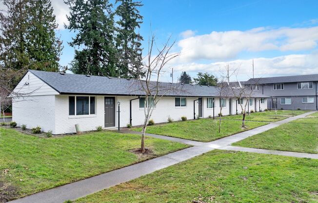 Hillsboro Court