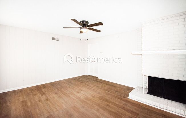 FULLY RENOVATED home in great part of 38135!