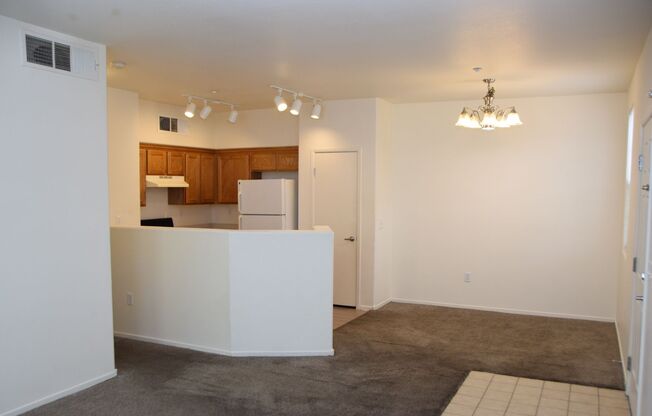 3 beds, 2 baths, $1,650