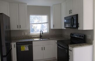 2 beds, 2 baths, $1,495, Unit Unit 931