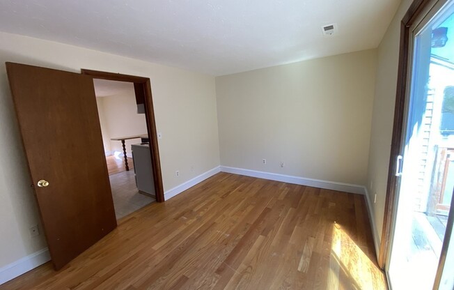 28 B WREN TER