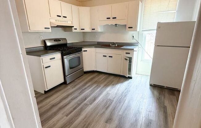 Spacious Multi-Unit Home Near UNC – Flexible Living & Modern Updates