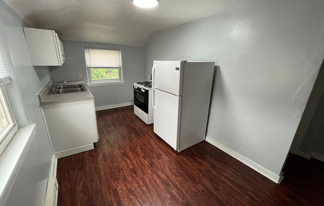 1 bed, 1 bath, 650 sqft, $749, Unit 7