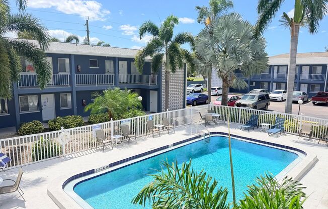 2 beds, 1 bath, $1,495, Unit 201