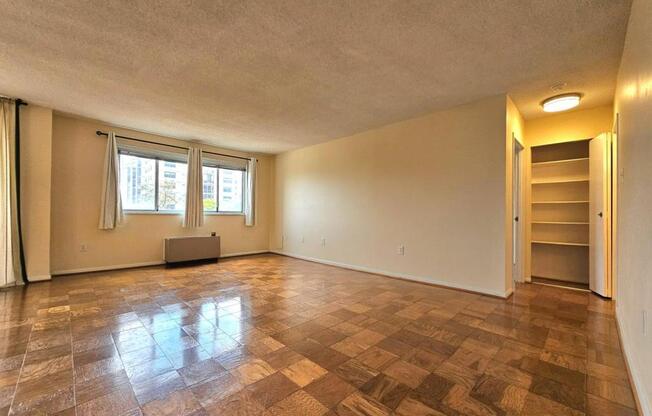 2059 Huntington Ave 500