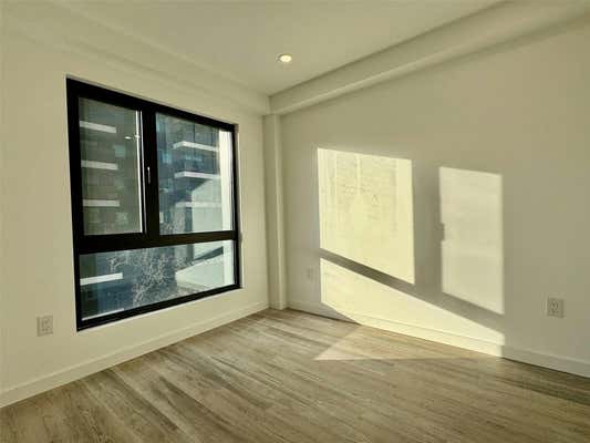 1 bed, 1 bath, 550 sqft, $2,400, Unit 1D