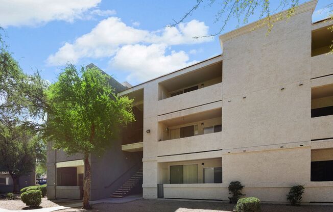 1 bed, 1 bath, 615 sqft, $1,200, Unit 322