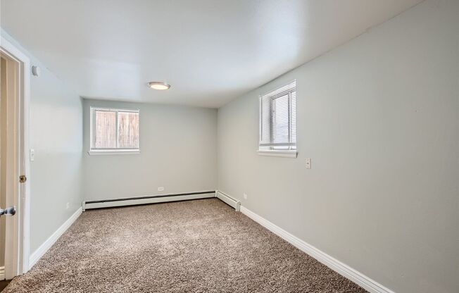 3 beds, 2 baths, 1,300 sqft, $1,900, Unit 1