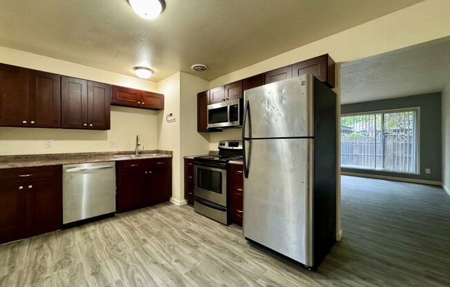 2 beds, 1 bath, $1,599