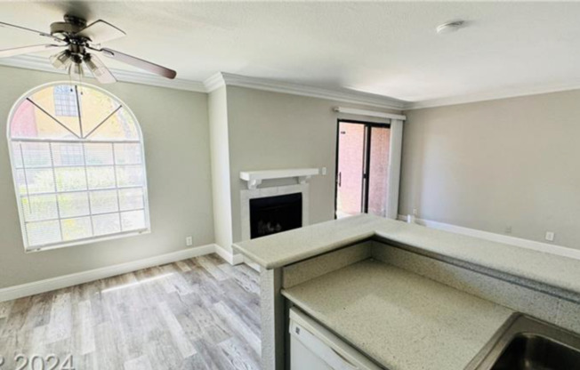 2 beds, 2 baths, $1,250, Unit UNIT 124