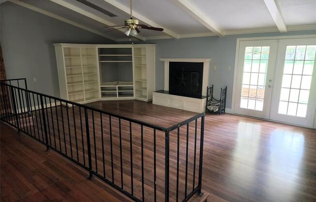 9310 CAROUSEL LN