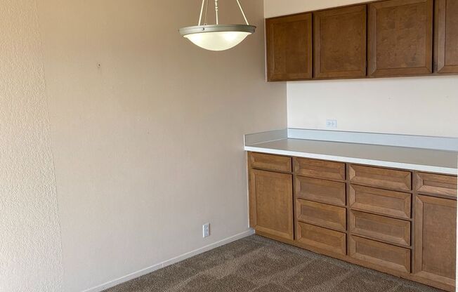 2 beds, 1 bath, 850 sqft, $1,625, Unit 117