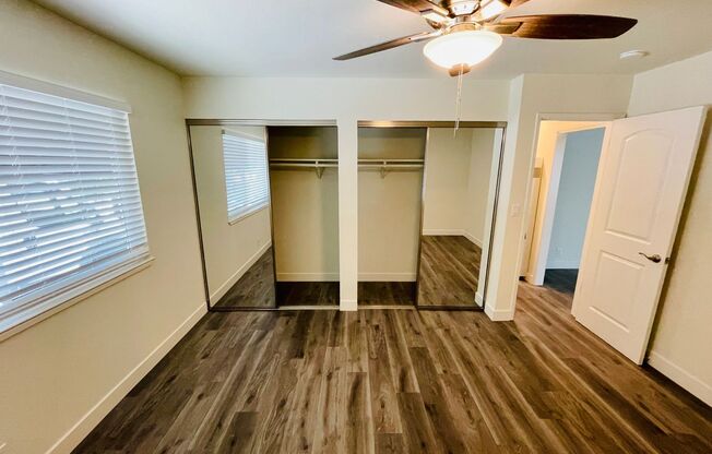 2 beds, 1 bath, $2,700, Unit 7