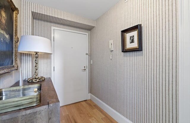 15 River St.