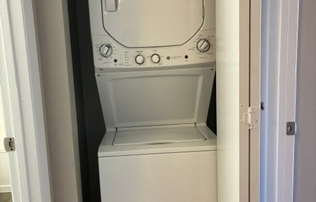 1 bed, 1 bath, 751 sqft, $1,330, Unit MA 206