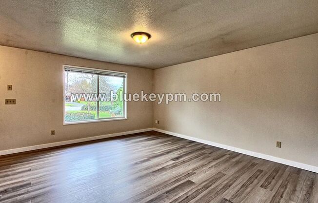 3 Bed, 2 Bath Home Near Walmart on 4th Plain and NE 143rd Avenue