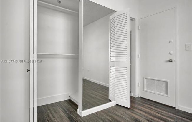 2 beds, 2 baths, $3,300, Unit # 1121