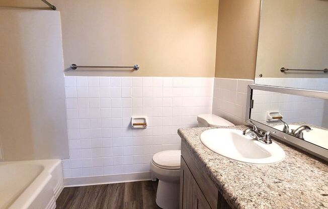 Studio, 1 bath, 456 sqft, $1,015, Unit 90-106