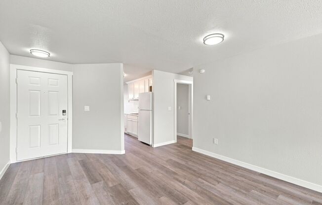 2 beds, 2 baths, 1,140 sqft, $1,495