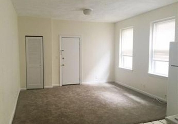 1423 COMMONWEALTH AVE