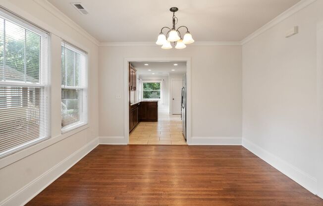 2130 CHESTERFIELD AVE