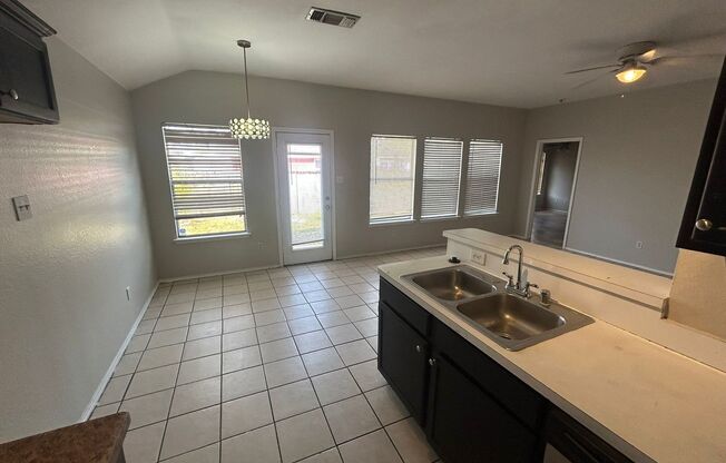 3 beds, 2 baths, $2,200