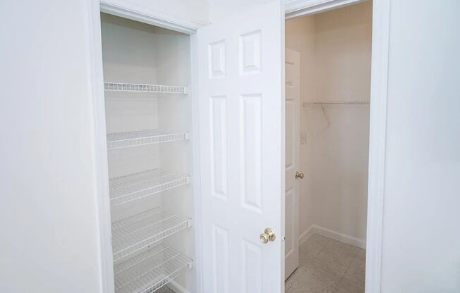 2 beds, 2 baths, 1,123 sqft, $1,420, Unit 4450-2D