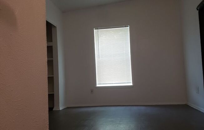 1 bed, 1 bath, 630 sqft, $1,195, Unit 1