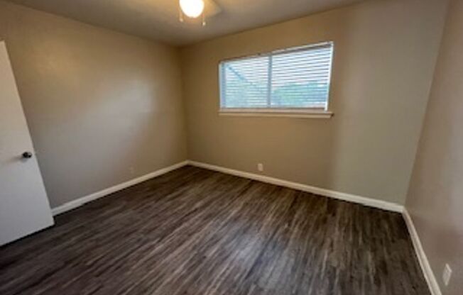 2 beds, 1 bath, 800 sqft, $1,440, Unit 1809-105