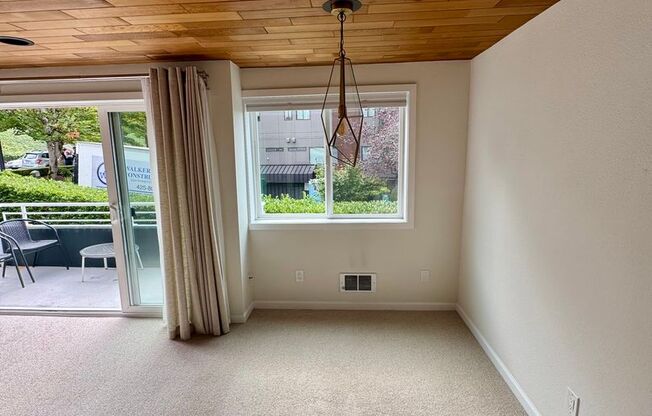 1 bed, 1 bath, $3,000, Unit Unit 101