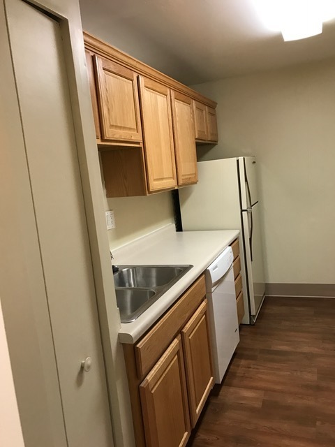 1 bed, 1 bath, 780 sqft, $1,350, Unit 703