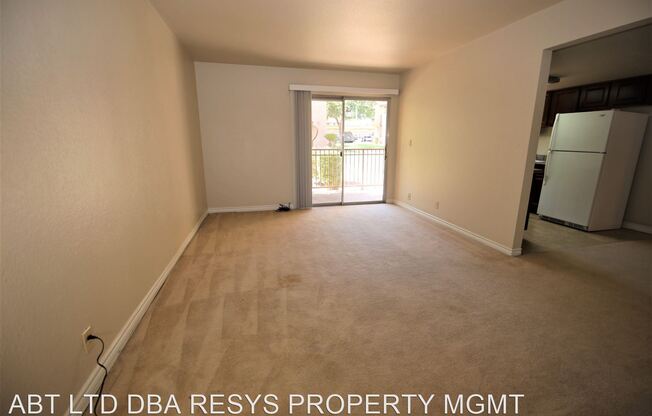 5081 RIVER GLEN DR #115