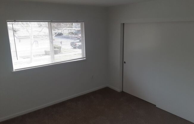 2 beds, 1 bath, 848 sqft, $1,900, Unit 1802