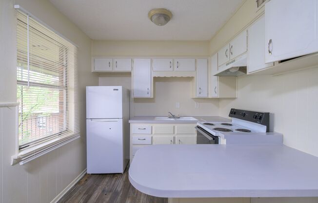 B&amp;I APARTMENTS
