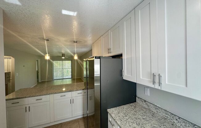 2522 S. Oak Ave.