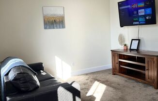 1 bed, 1 bath, $1,325