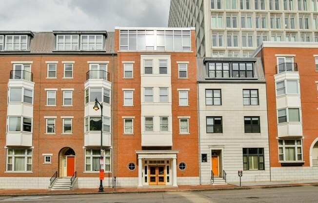3 beds, 2.5 baths, 1,737 sqft, $6,800, Unit 310