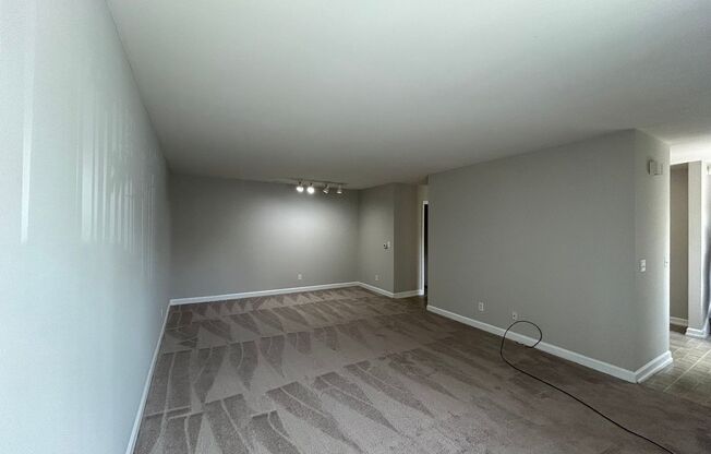 2 beds, 2.5 baths, 1,339 sqft, $1,149, Unit 613