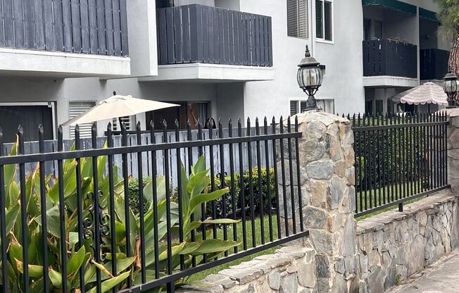 1 bed, 1 bath, 605 sqft, $2,000, Unit 110