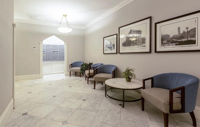 1 bed, 1 bath, 483 sqft, $3,400, Unit 2MM