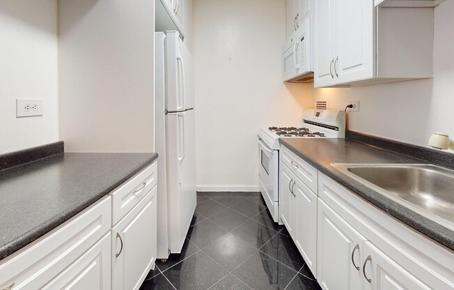 1 bed, 1 bath, 947 sqft, $3,300, Unit 12F